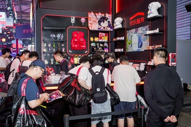 UV打印设备走向桌面化，小型商家迎来效率工具
